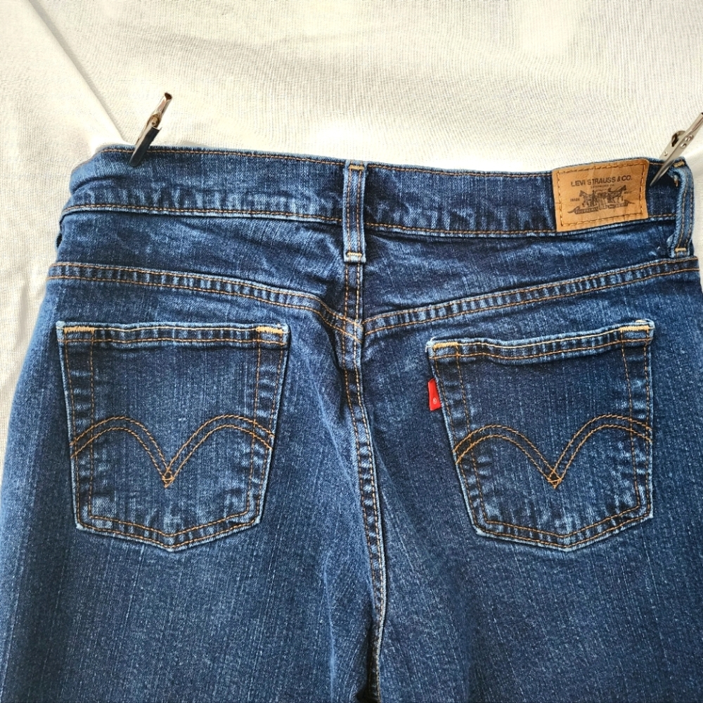 Levi's Classic Straight 28 Blue Jeans Women’s Size 6M